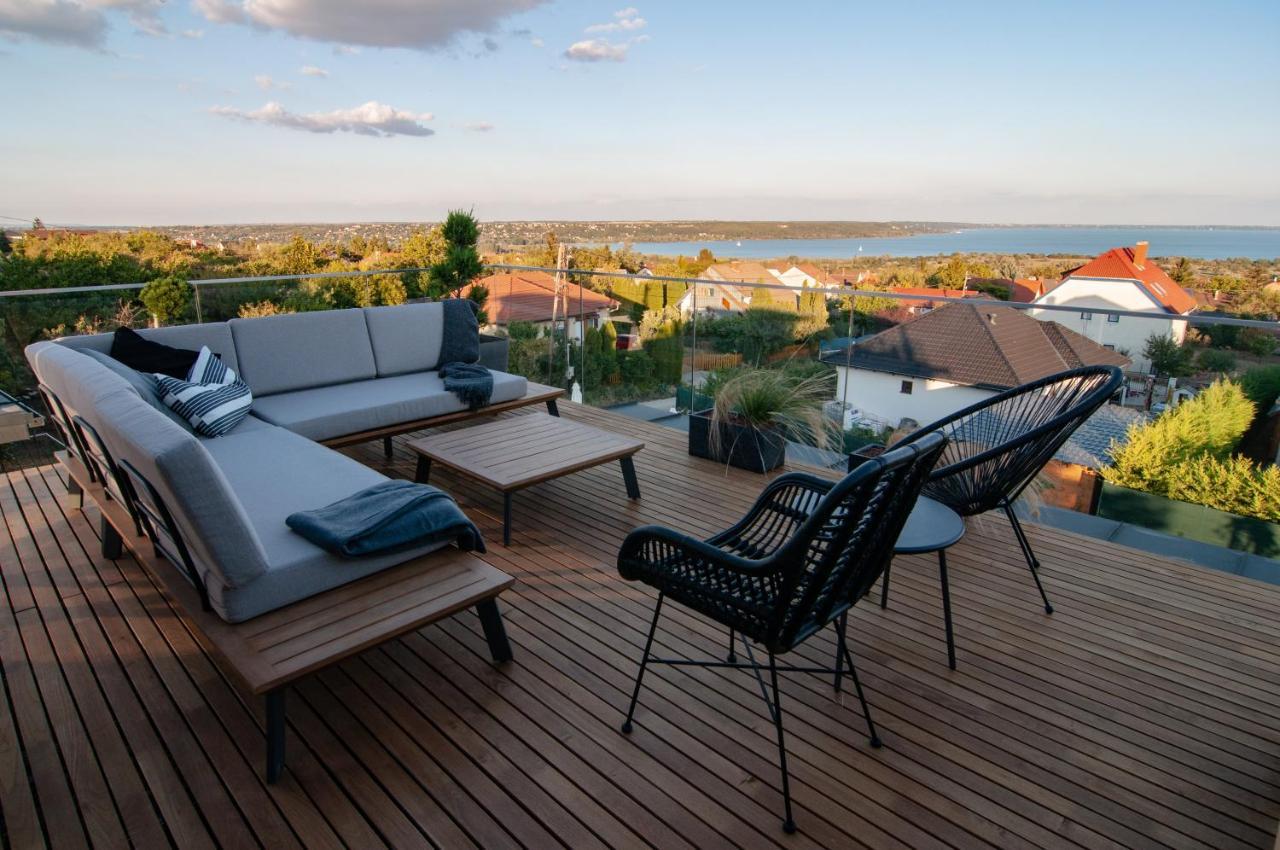 Skyline Resort Balatonalmadi Bagian luar foto
