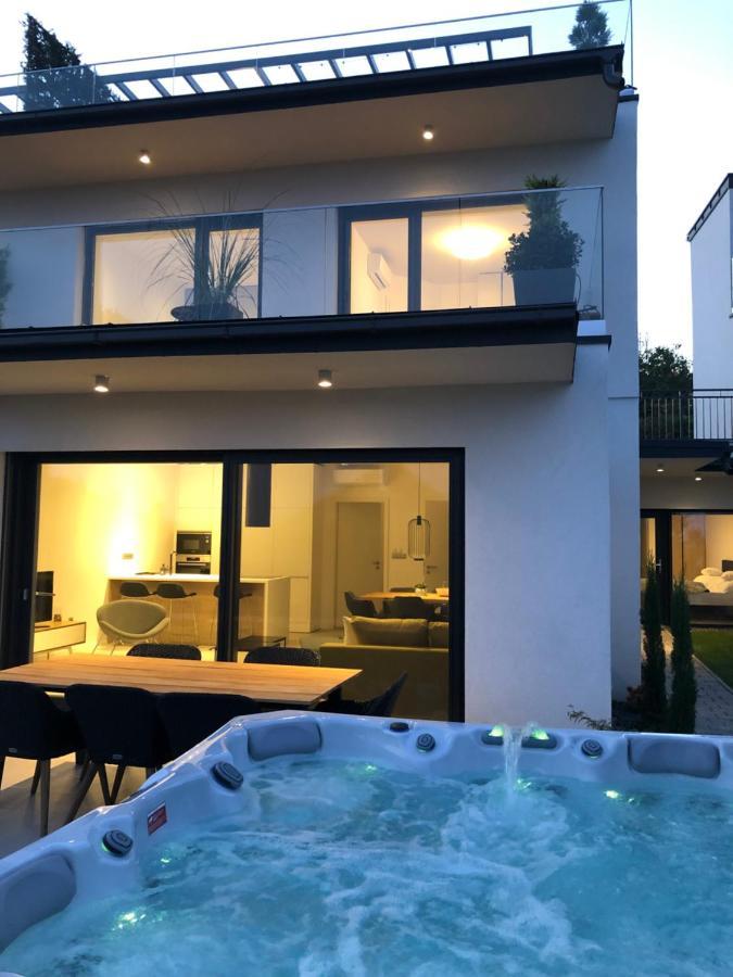 Skyline Resort Balatonalmadi Bagian luar foto
