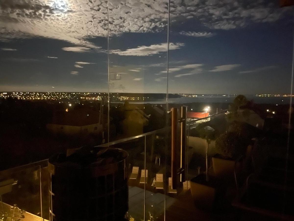 Skyline Resort Balatonalmadi Bagian luar foto