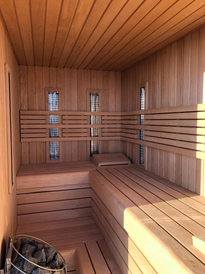 Skyline Resort Balatonalmadi Bagian luar foto
